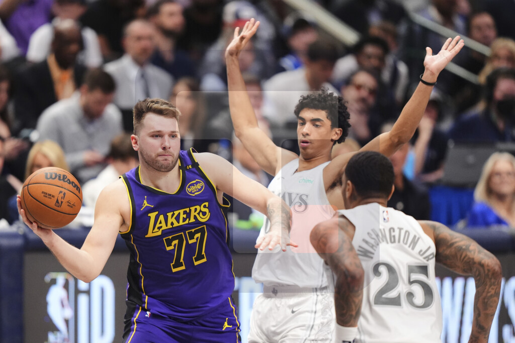 Lakers Mavericks Basketball