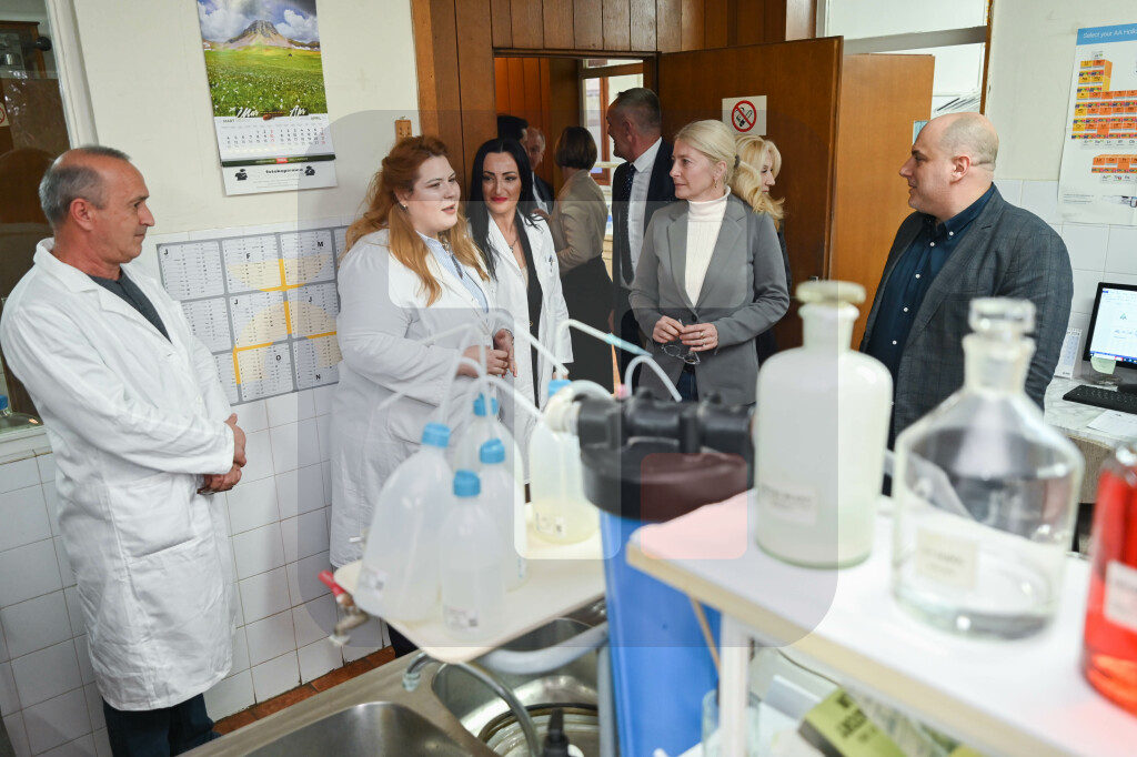 Ministarka Jelena Begović posetila Institut za stočarstvo