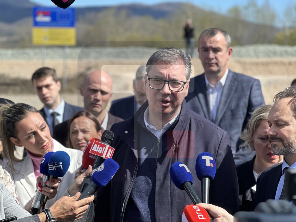 Vučić obilazi radove na rekonstrukciji pruge Niš - Dimitrovgrad