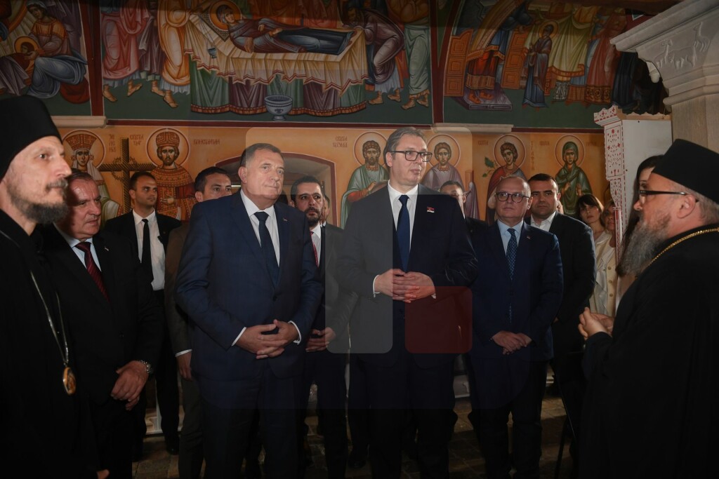 Vučić obišao manastir Blagoveštenja Presvete Bogorodice kod Mostara