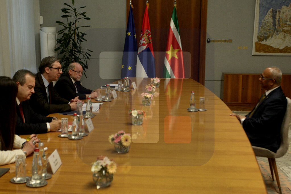 Vučić primio ministra spoljnih poslova, međunarodnog poslovanja i saradnje Republike Surinam