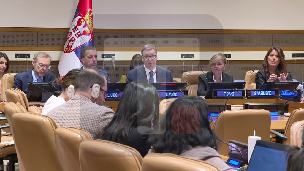Vučić sa članicama UN iz latino-američke i karipske g.o nacrtu rez.o Srebrenici