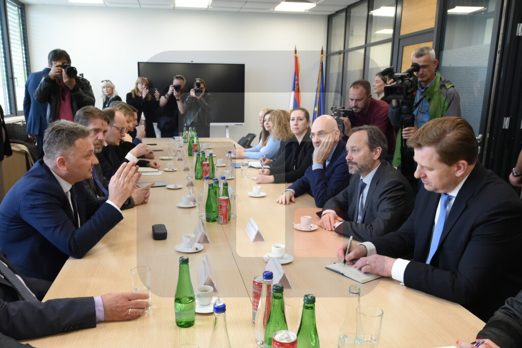 Jovanović se u Kragujevcu sastao sa šefom Delegacije Evropske unije u Srbiji