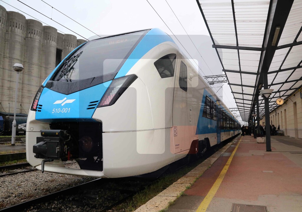 U Rijeci dočekan prvi sezonski voz iz Trsta koji će saobraćati do septembra