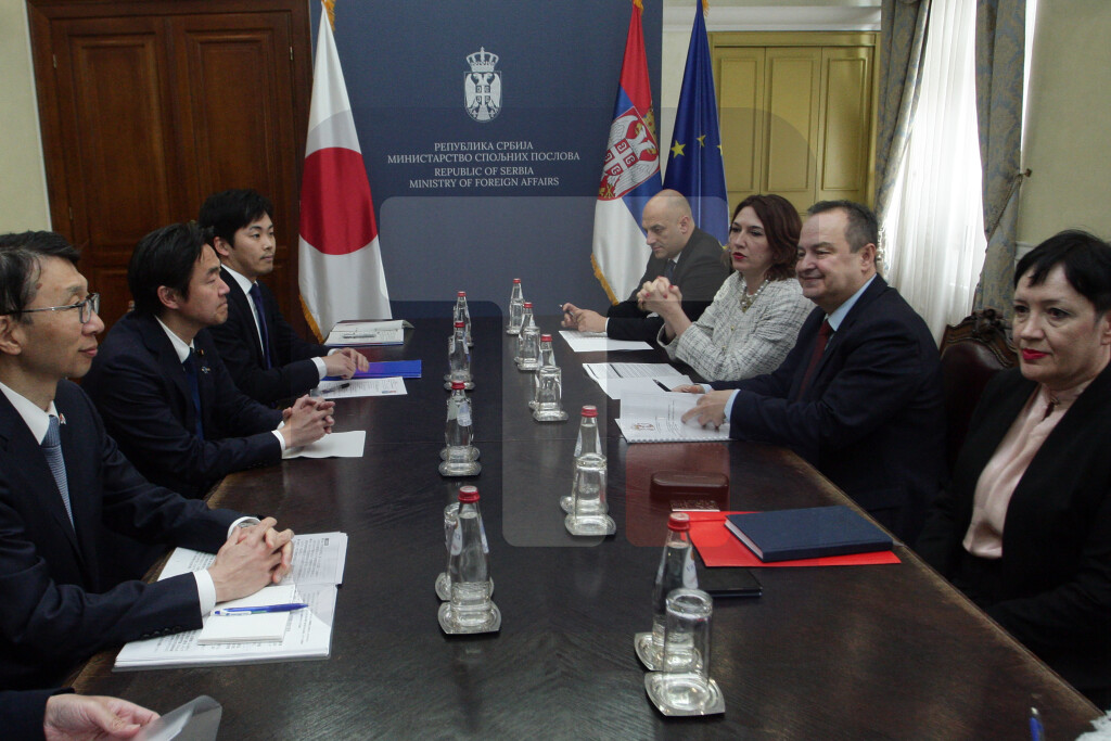 Dačić sa parlamentarnim zamenikom ministra inostranih poslova Japana Jasuši Hosakom