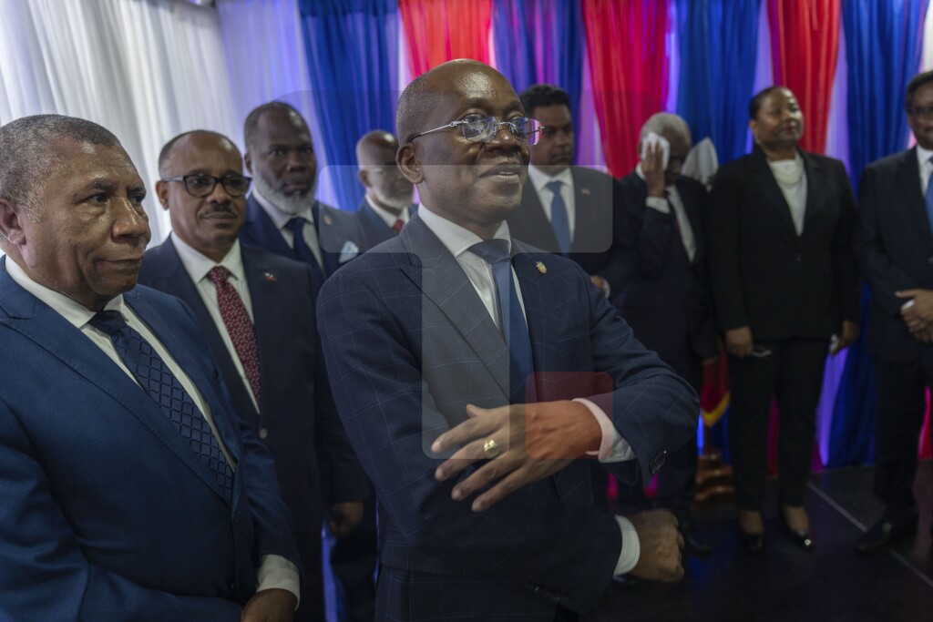 Arijel Anri podneo ostavku na mesto premijera Haitija, otvoren put novoj vladi