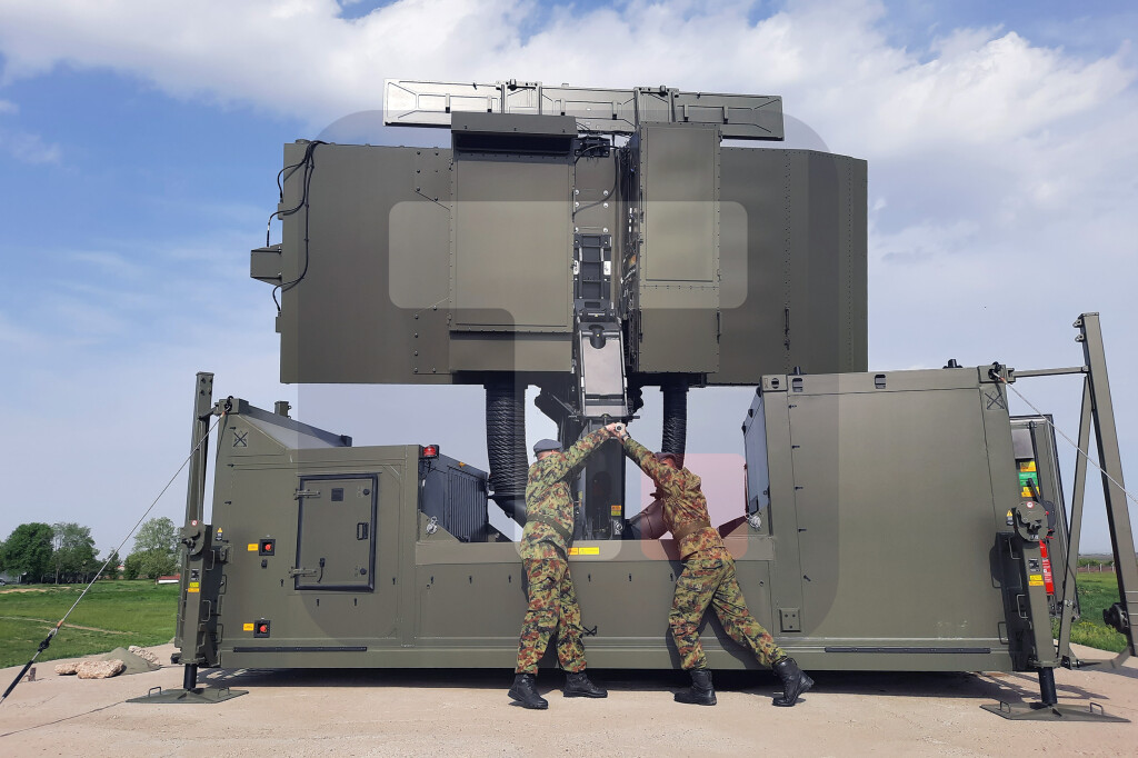 U toku obuka pripadnika vojske na novim radarima velikog dometa GM-400