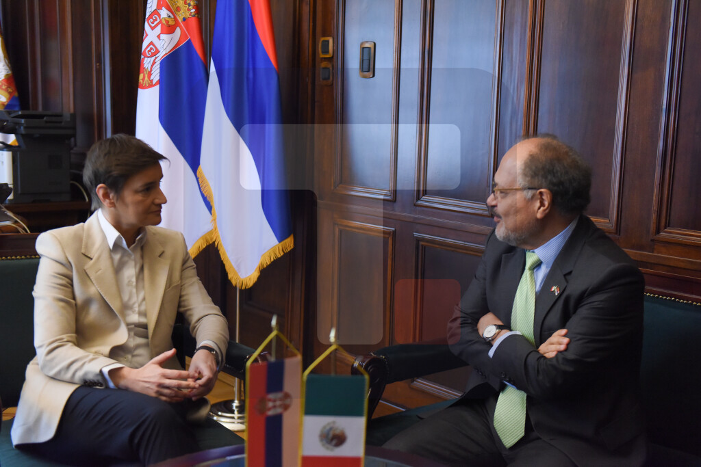 Brnabić sastala se sa ambasadorom Meksika u Srbiji Karlosom Feliksom Koronom