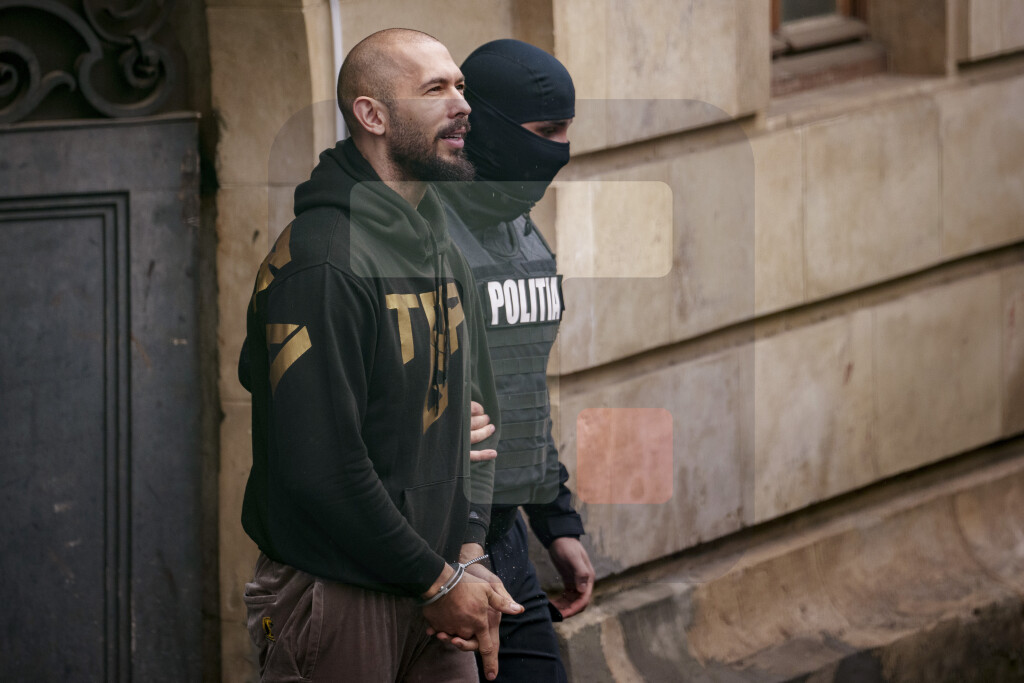 Rumunski sud odobrio početak suđenja Endruu Tejtu za trgovinu ljudima