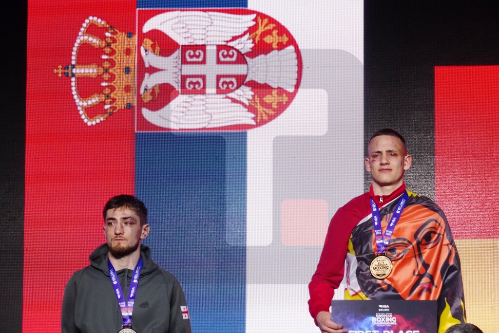 Srpski bokser Jovan Nikolić prvak Evrope, Simiću i Veletiću srebrne medalje