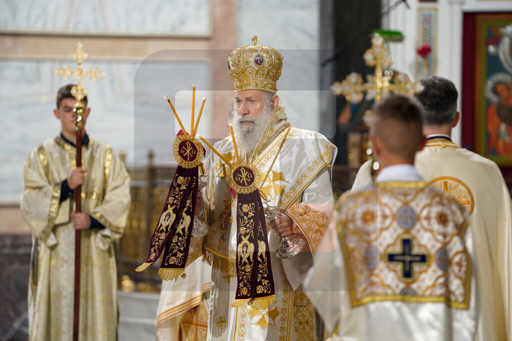 Vaskršnja liturgija u Hramu Svetog Save