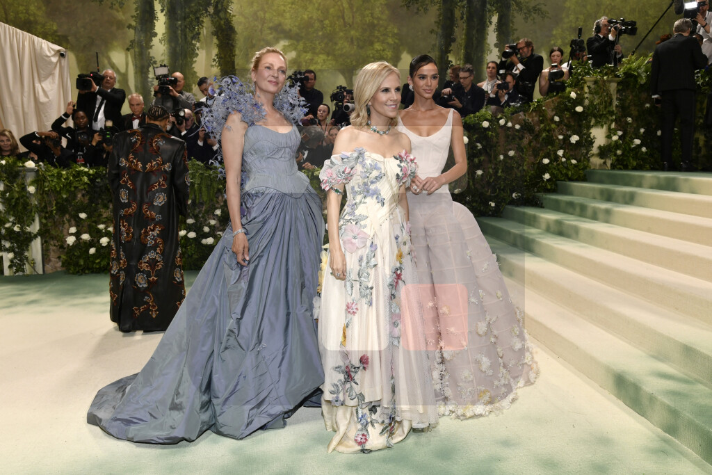 Met Gala održana pod nazivom "Uspavane lepotice: ponovno buđenje mode"