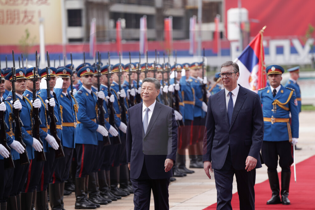 Vučić priredio svečani doček za Sija uz najviše državne počasti