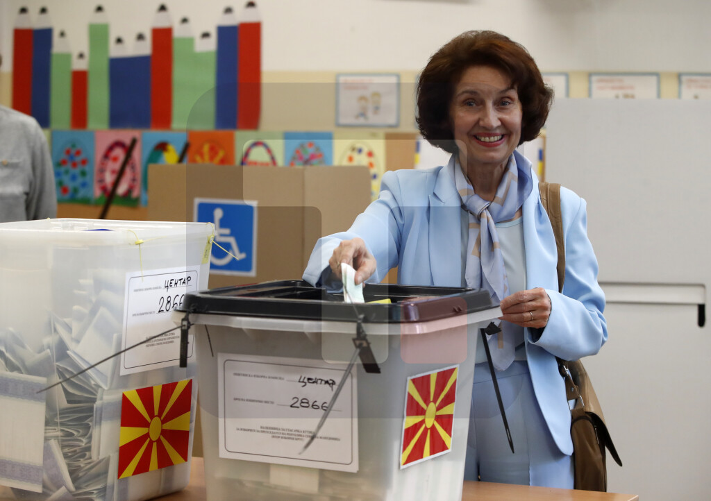U drugom krugu predsedničkih izbora građani će se opredeljivati između Gordane Siljanovske Davkove i aktuelnog predsednika Steve Panderovskog.