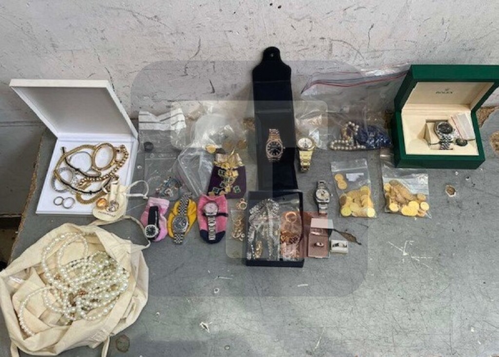 Carinici na Horgošu zaplenili neprijavljen nakit i satove vredne 357.000 evra