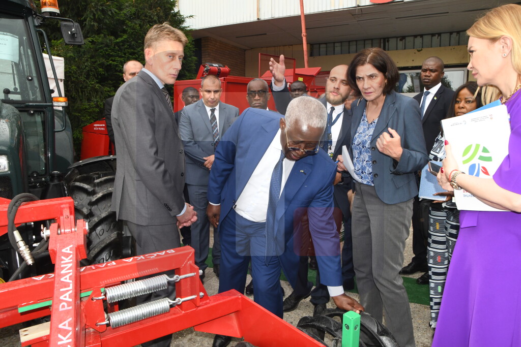 Martinović obišao sajam poljoprivrede u Novom Sadu sa delegacijom Gabona