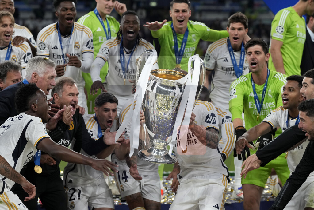 Real Madrid 15. put šampion Evrope, Karvahal i Vinisijus kaznili promašaje Dortmunda