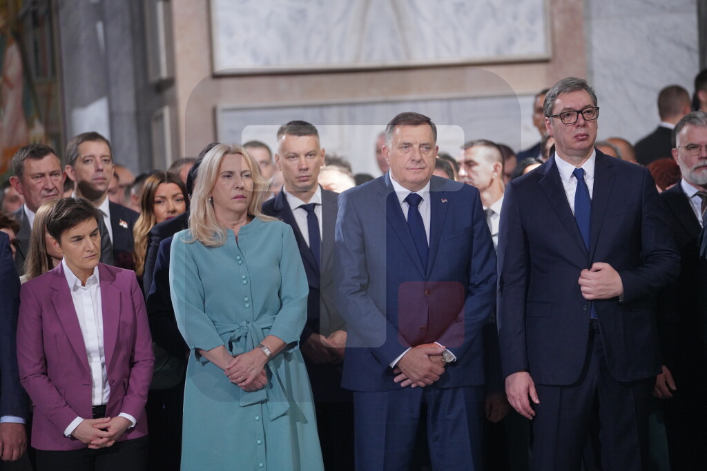 Počeo Svesrpski sabor, moleban služi patrijarh u prisustvu Vučića i Dodika