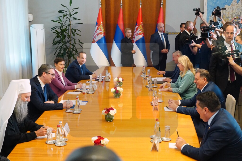 Počeo sastanak Vučića, Dodika, Porfirija, zvaničnika Srbije i RS