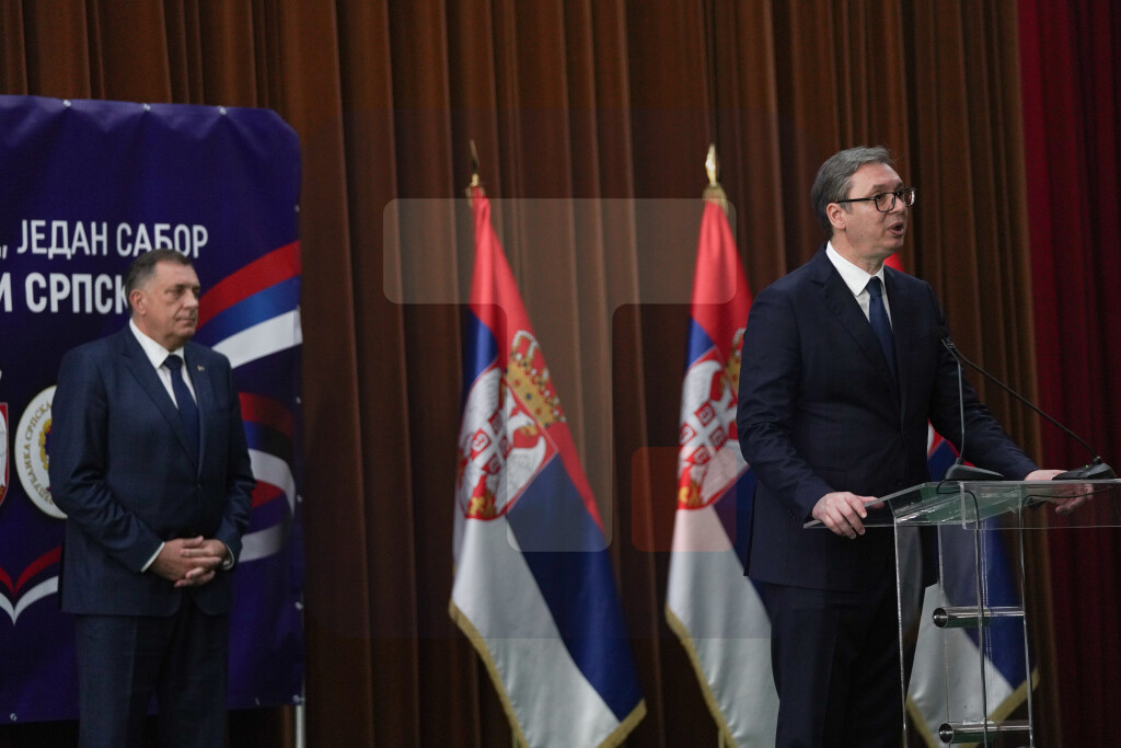 Vučić i Dodik obilaze veterane iz Srbije i Republike Srpske u Domu Garde