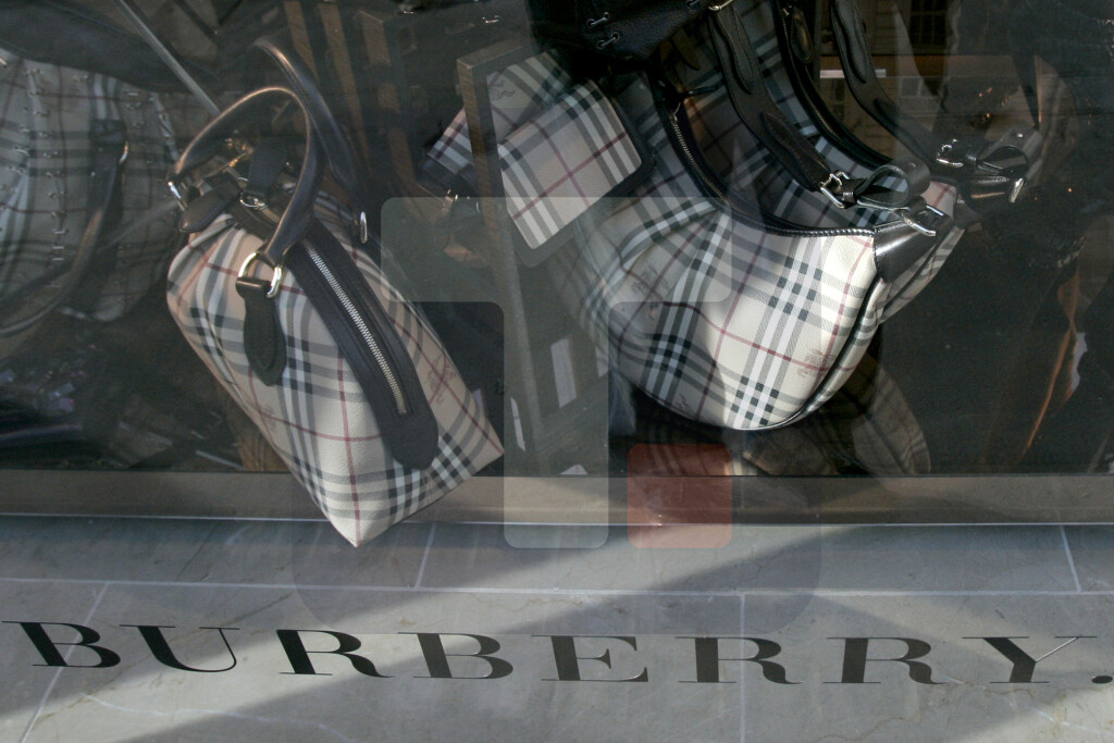 Akcije modne kompanije Barberi pale za 15% nakon vesti o smeni izvršnog direktora