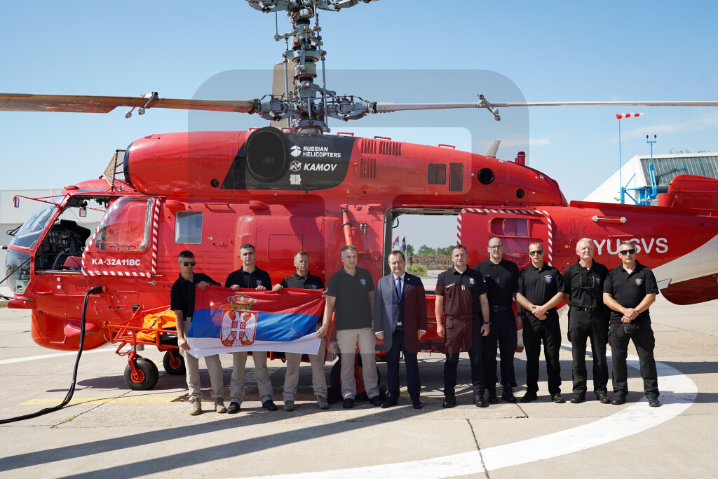 Dačić ispratio srpske vatrogasce i helikopter Ka-32 u Severnu Makedoniju