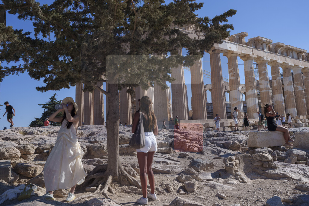 Grčka: Najtežih 48 sati toplotnog talasa, zatvoren Akropolj zbog esktremne vrućine