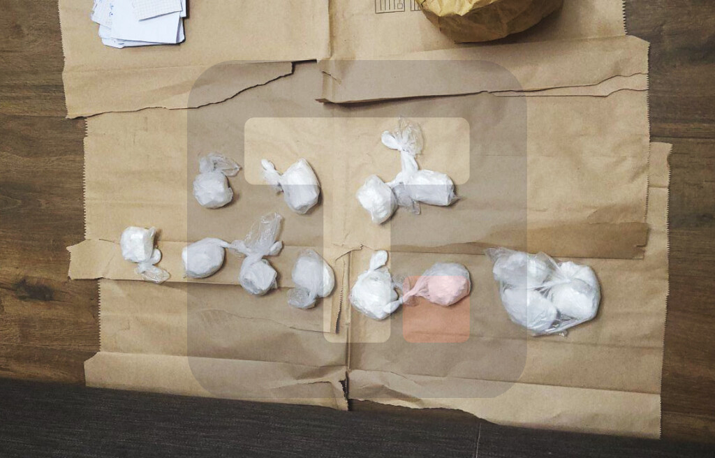 MUP: Zaplenjeno skoro 9 kilograma kokaina, dve osobe uhapšene