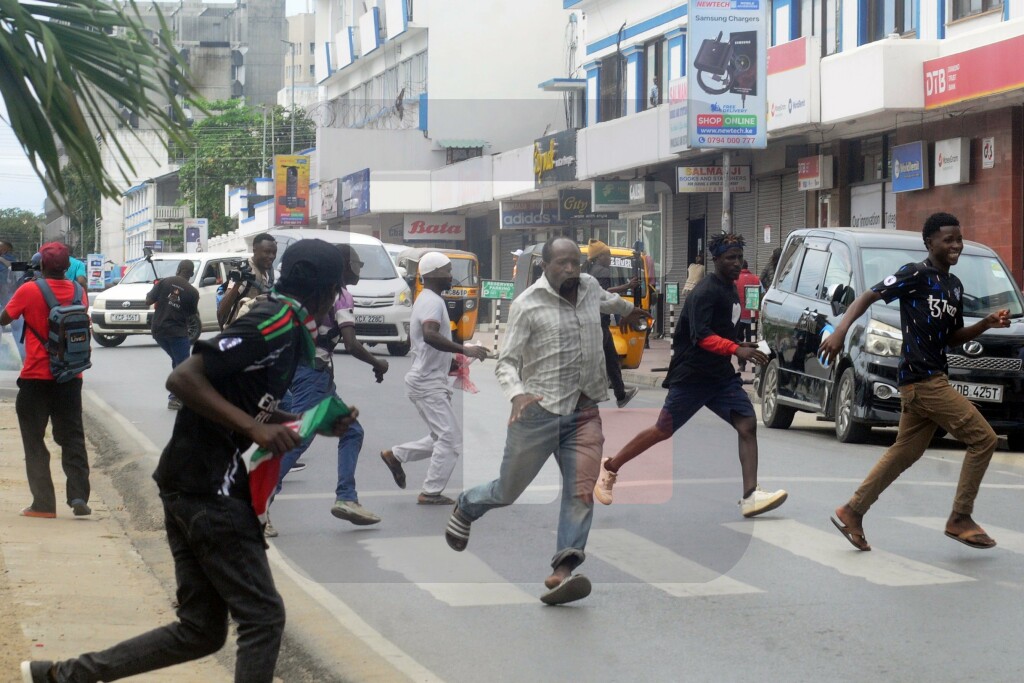 Kenijska policija bacila suzavac da spreči sukob pristalica i protivnika vlade