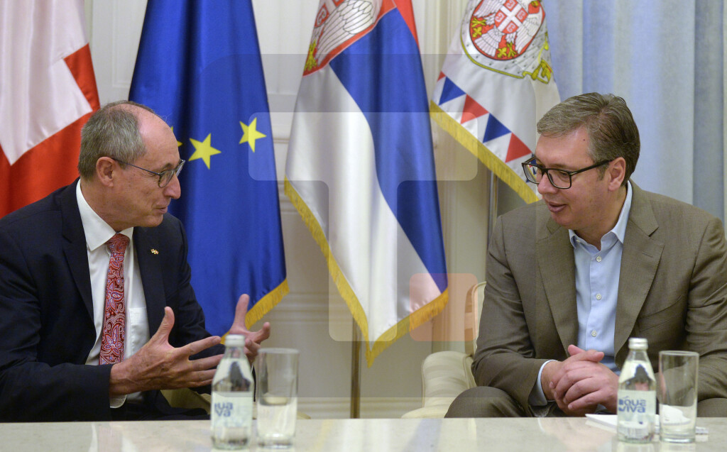Vučić primio ambasadora Švajcarske u oproštajnu posetu