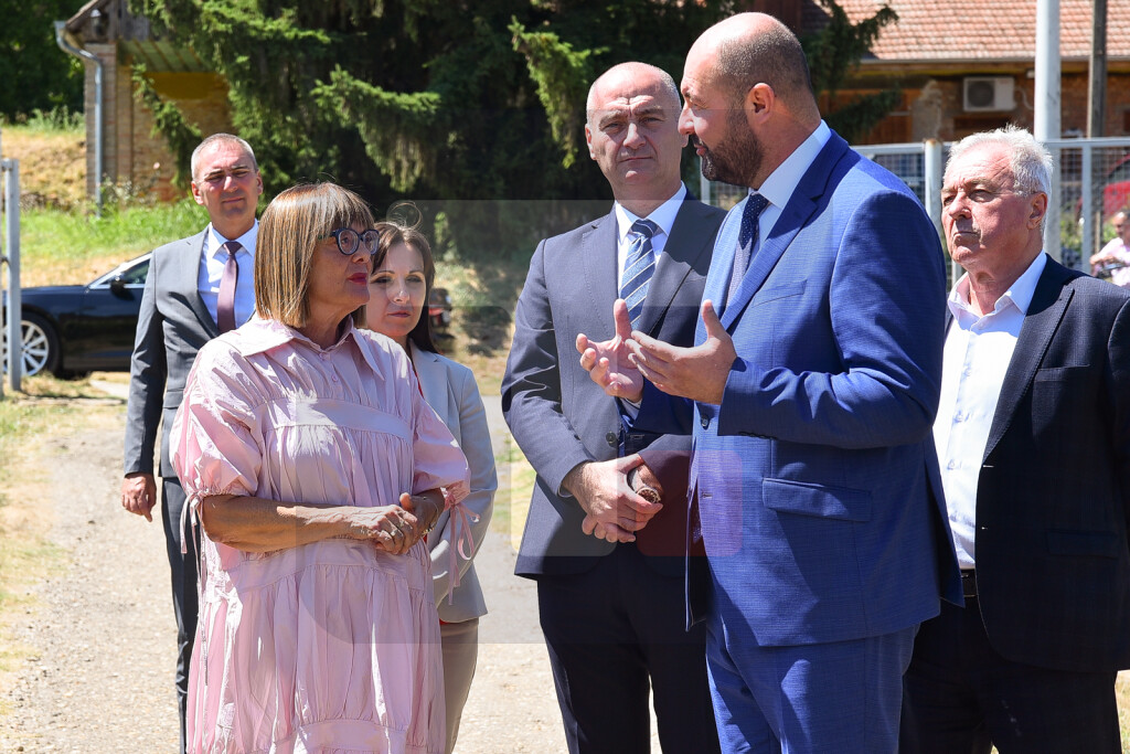 Gojkovićev: Pokrajinska vlada nastavlja da podržava razvoj u Sremskim Karlovcima