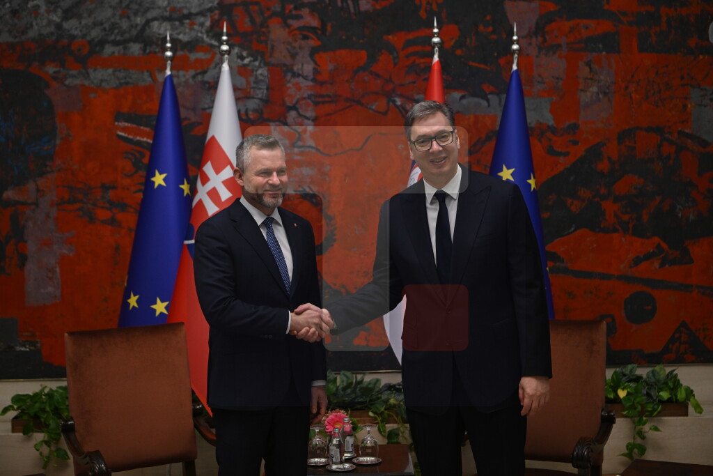 Vučić na sastanku s Pelegrinijem,sledi plenarni sastanak delegacija Srbije i Slovačke