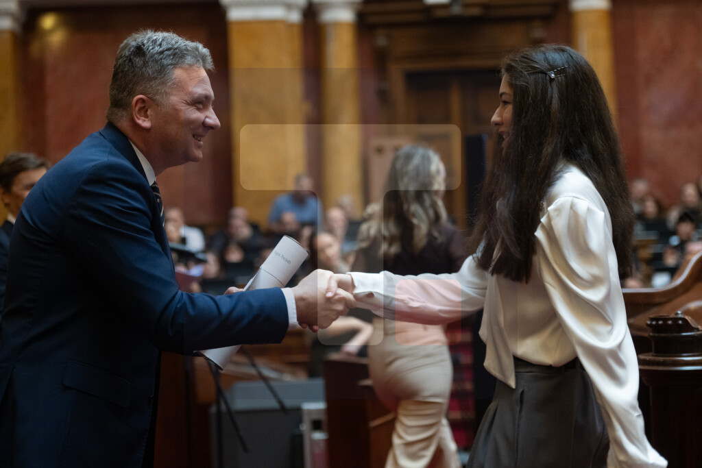 U Skupštini Srbije dodeljene plakete Takmičarima generacije