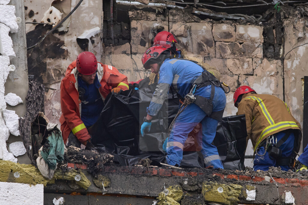 Jedna osoba poginula, broj povređenih porastao na 32 u ruskom napadu na Kijev