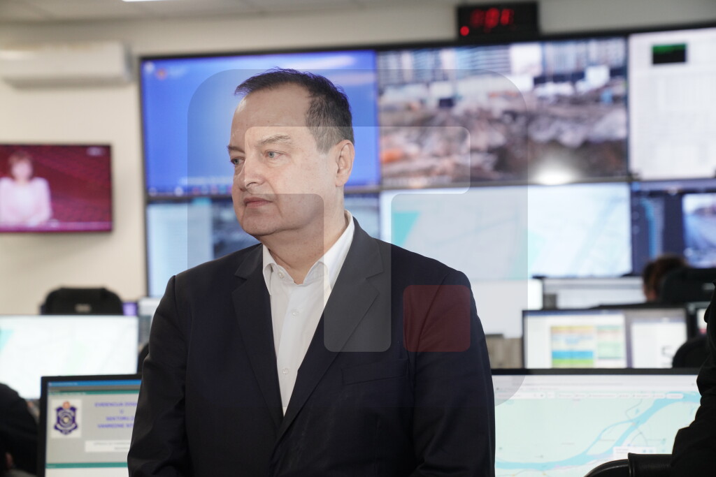 Dačić:Počela akcija uklanjanja bombe, biće prebačena na Pasuljanske livade