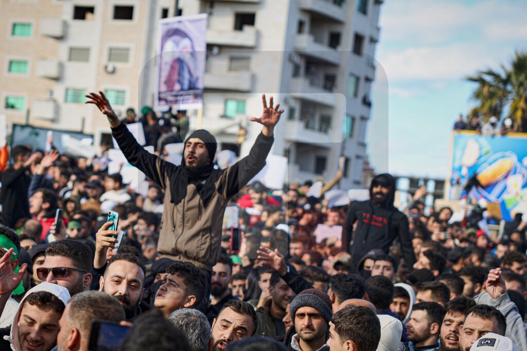 Tokom protesta alavita u sirijskoj oblasti Latakija poginulo troje, ranjeno više od 4