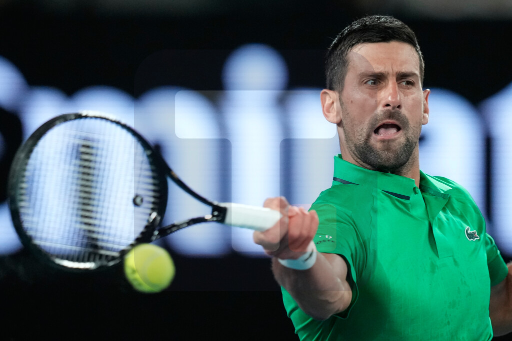 Đoković savladao Martineza za 100. pobedu na Australijan openu i plasman u drugo kolo