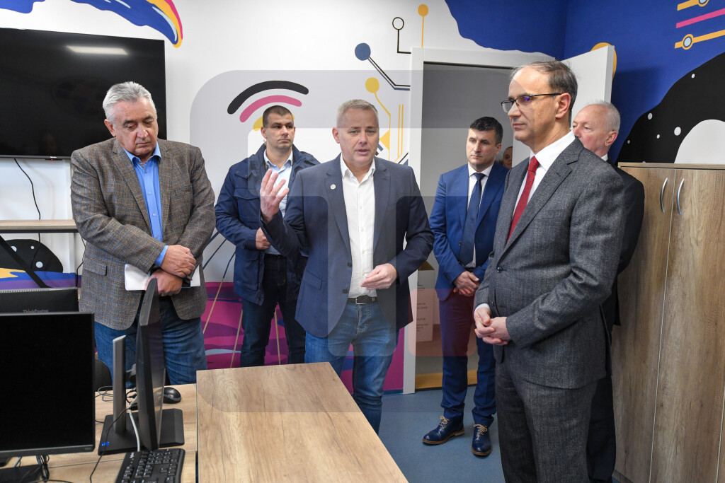 Premijer Macut i Igor Jurić razgovarali o poboljšanju sistema "Pronađi me"