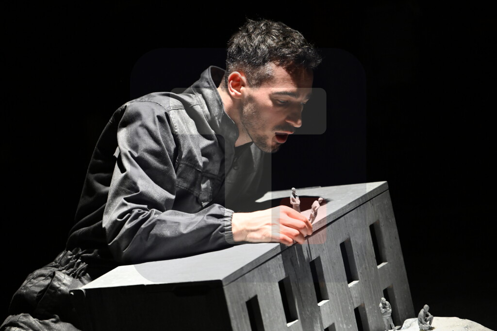 Premijera predstave "Krokodil"