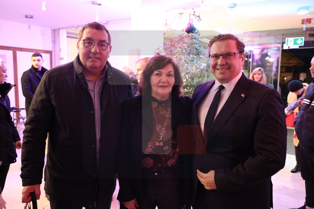 Kokanović u Ljubljani: Folklorna društva su živa veza srpske zajednice sa maticom