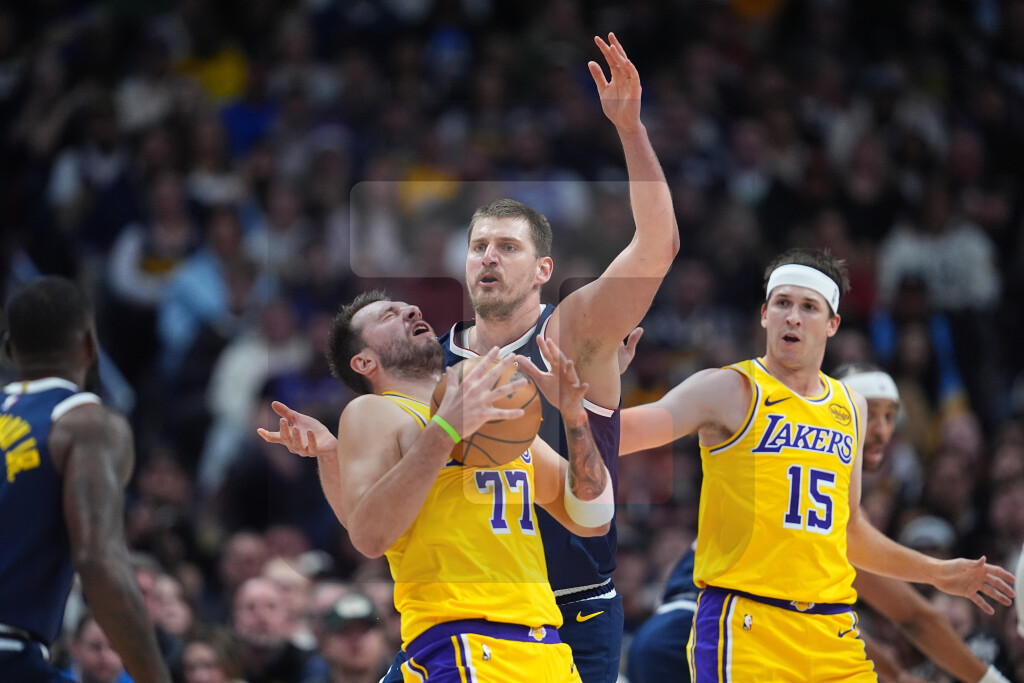 Srpski košarkaš Nikola Jokić ostvario 23. tripl-dabl u sezoni u pobedi Denvera