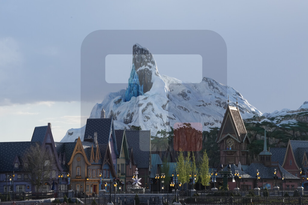 Diznilend Pariz otvorio zonu posvećenu Zaleđenom kraljevstvu i dve nove atrakcije