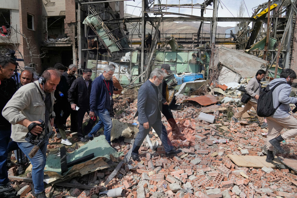 Saraf: Napadnuto 30 univerziteta u Iranu, ubijeno pet profesora i više od 60 studenata