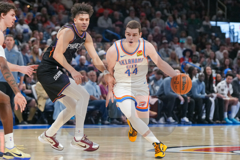 Dabl-dabl Nikole Topića u porazu košarkaša Oklahome od Finiksa