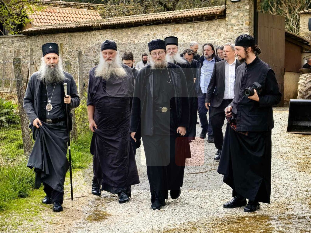 Patrijarh Porfirije obišao imanje manastira Visoki Dečani na Veliki ponedeljak