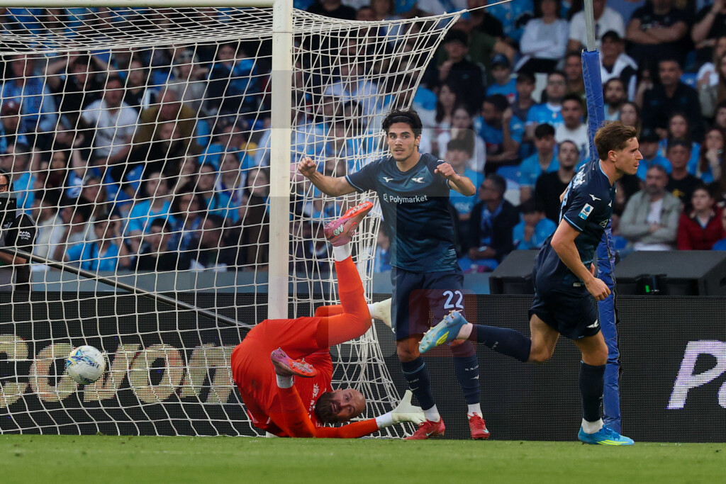 Fudbaleri Lacija nadigrali Napoli u 33. kolu Serije A, Vanja odbranio penal