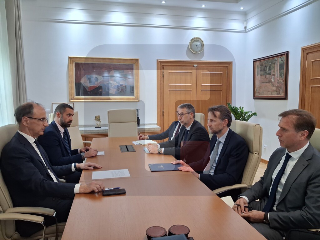 Macut sa Bekeretom o pitanjima stabilnosti akademske zajednice i saradnje Srbije i EU