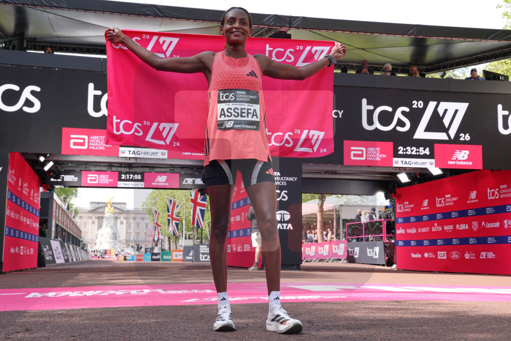 Atletičarka iz Etiopije Tigst Asefa oborila svetski rekord u maratonu