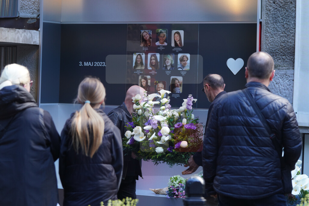 Obeležava se tri godine od tragedije u "Ribnikaru",porodice i građani odaju poštu