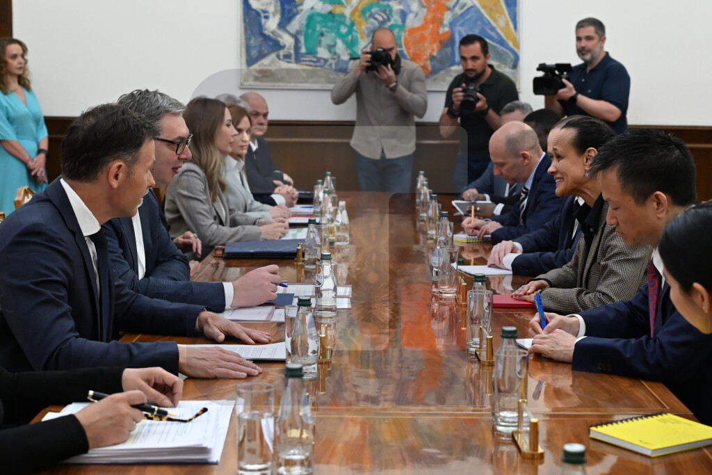 Sastanak Vučića sa predstavnicima Misije Međunarodnog monetarnog fonda